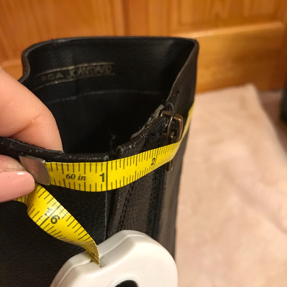 Gorgeous Black Leather Boots Like New! - Picture 7 of 7